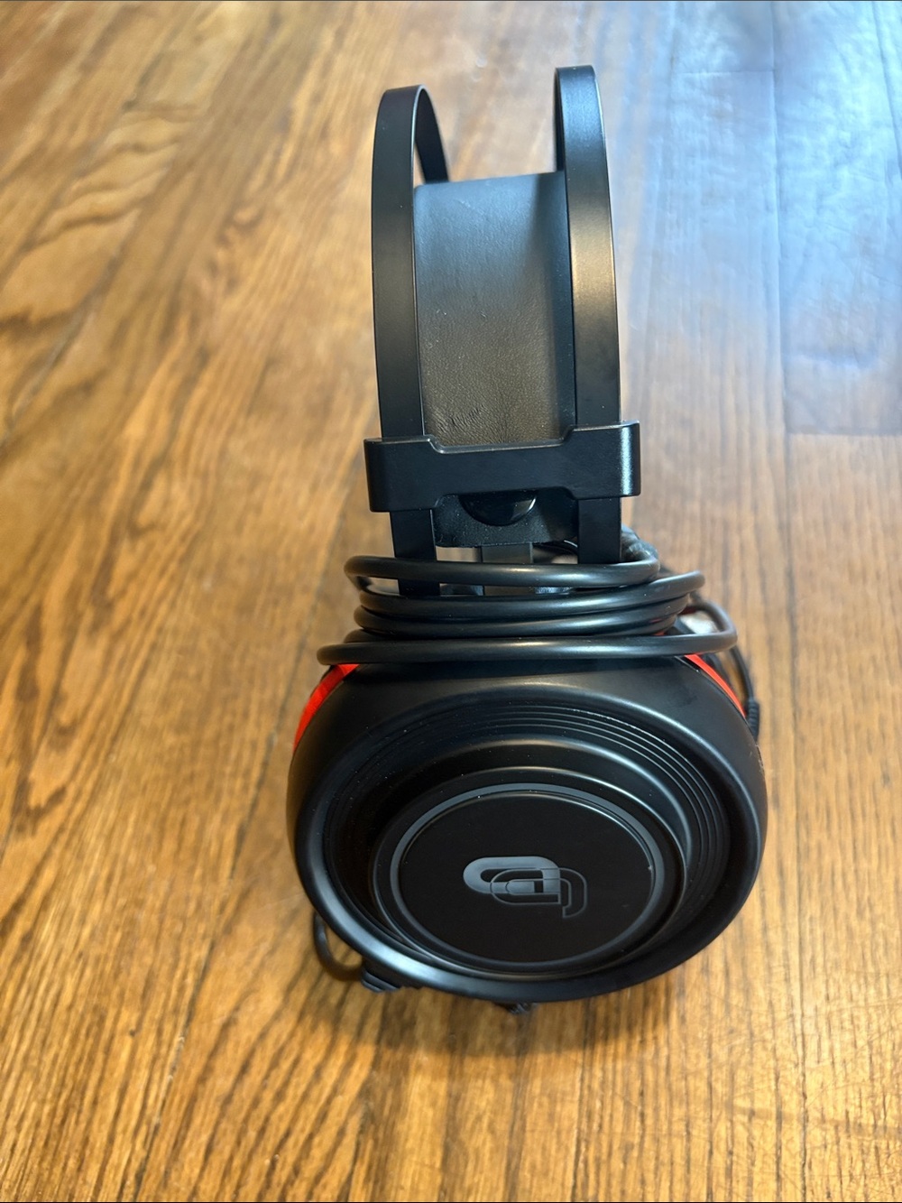 Over-Ear Wired Gaming Headset in Black and Red - Picture 3 of 9